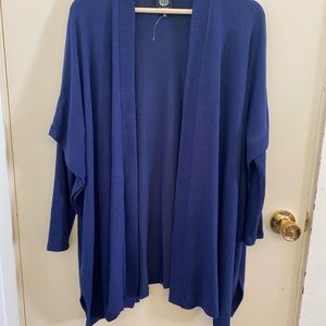 Bobeau NWOT beautiful navy blue long cardigan